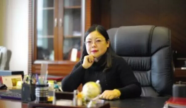 身家過億的餐飲老板轉(zhuǎn)型互聯(lián)網(wǎng)，哪3個關(guān)卡卡住了？|餐飲界