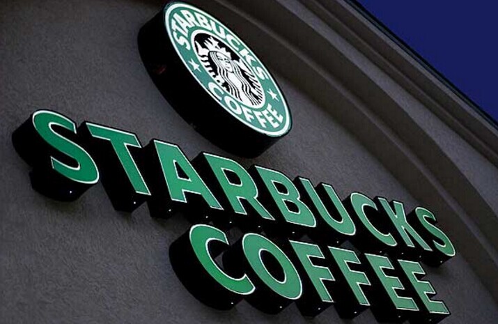 你光看星巴克不做廣告了，可人家營銷做的好啊|餐飲界