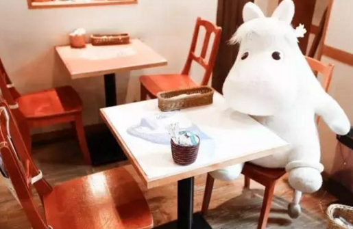 “一人食”的另一種玩法：說(shuō)說(shuō)一本菜單應(yīng)該如何關(guān)愛(ài)單身狗？|餐飲界