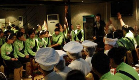 你不在，餐廳就亂成一鍋粥？你該需要一個(gè)后備店長(zhǎng)！|餐飲界