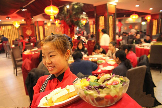 吃飯消費(fèi)102元，要求免零被拒絕，結(jié)果……|餐飲界