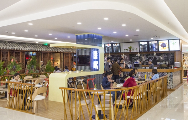 商超開餐廳的利與弊，賺還是賠？|餐飲界