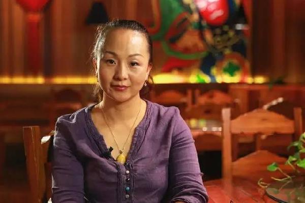 看豪放派“女詩人”，如何讓川菜沸騰起來|餐飲界