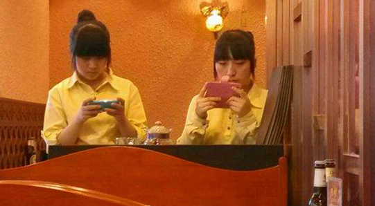 員工上班時間玩手機，餐飲老板該怎么辦？|餐飲界