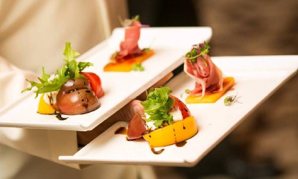 這些差服務(wù)正在趕走顧客，你的餐廳中招沒(méi)？|餐飲界