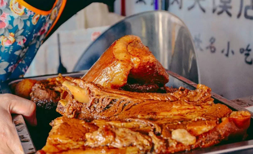 用低俗營銷抓住眼球后，是否真的會給餐廳帶來收益？