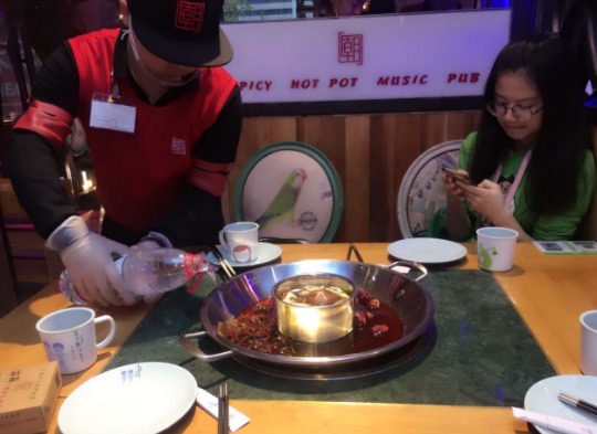 吃膩了火鍋，想換換口味?麻辣美味的水煮肉片食譜送給你