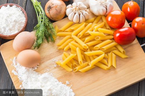 從百雀羚的逆生長(zhǎng)，我發(fā)現(xiàn)了餐飲品牌永葆年輕的秘密。|餐飲界