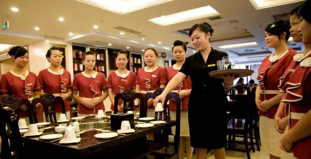 【經(jīng)營(yíng)心法】營(yíng)業(yè)額立翻50%，秘訣居然在服務(wù)員身上！