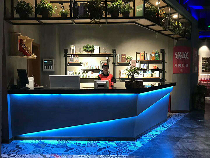 面對(duì)市場(chǎng)上眾多加盟品牌，給火鍋加盟商的六點(diǎn)建議