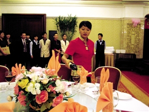 員工主動辭職，糊涂公司賠2萬余元！餐企如何規(guī)避用工風(fēng)險？|餐飲界