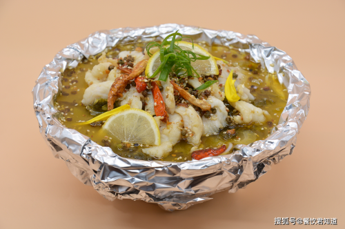 漁級棒酸菜魚美味標(biāo)簽變身，被網(wǎng)友譽(yù)為“酸菜魚一號”|餐飲界