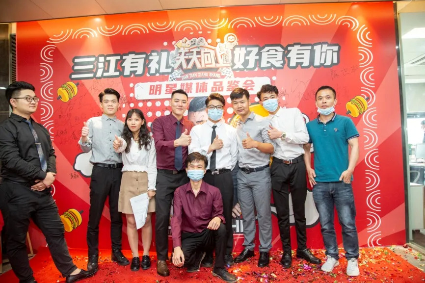 小吃快餐成創(chuàng)業(yè)主流？投資者“扎推”快餐品牌招商會(huì)|餐飲界