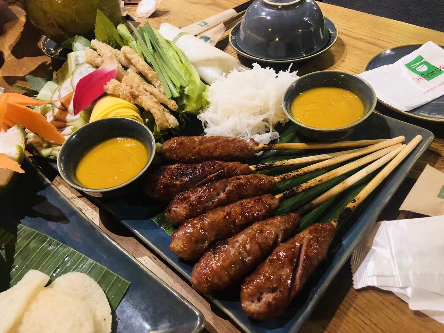 餐飲大事件243期 |奈雪的茶186家門(mén)店未發(fā)現(xiàn)食安問(wèn)題、“周師兄”完成億元A輪融資、抖音“心動(dòng)外賣(mài)”即將上線，商標(biāo)被海量搶注|餐飲界