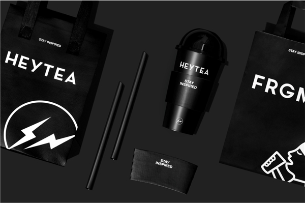 喜茶上新全新升級「黑TEA」酷黑提莓，延續(xù)藤原浩黑色靈感|餐飲界