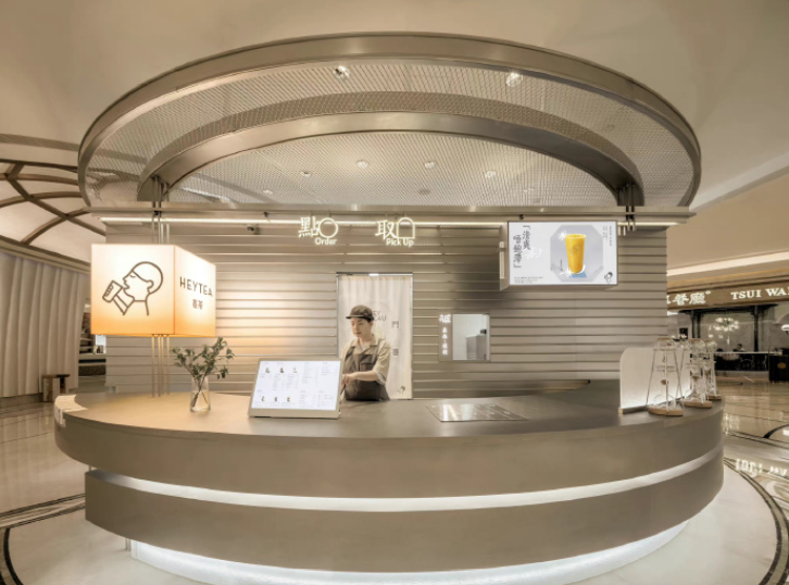 喜茶、霸王茶姬“組團(tuán)”出海，留學(xué)生們等不及喝奶茶？|餐飲界