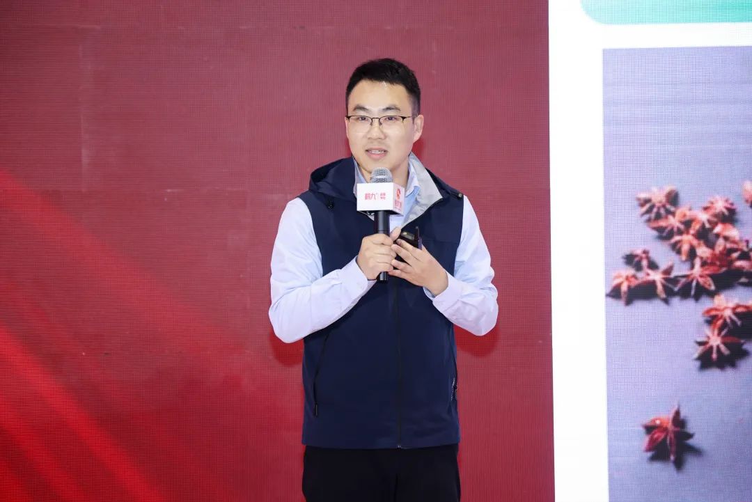 從區(qū)域小店到全球布局：楊國(guó)福如何用供應(yīng)鏈撬動(dòng)千億麻辣燙市場(chǎng)？|餐飲界