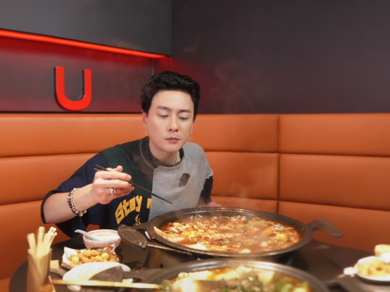 借勢(shì)抖音明星流量，餐飲品牌打造同款套餐撬動(dòng)年輕市場(chǎng)