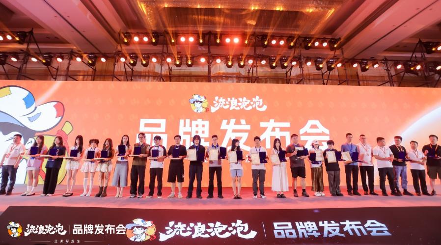 加盟商開走保時(shí)捷，消費(fèi)者參與品質(zhì)共建！|餐飲界