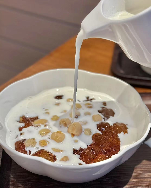 這杯麥記牛奶，怎么悄悄開遍了全國(guó)？|餐飲界